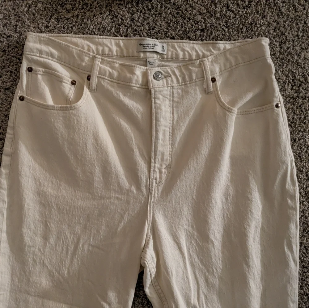 Abercrombie Curve Love The Ankle Straight Ultra High Rise Jean